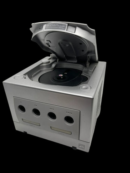 Nintendo GameCube (Silver) – DOL-001 Model – Refurbished & Ready to Play!